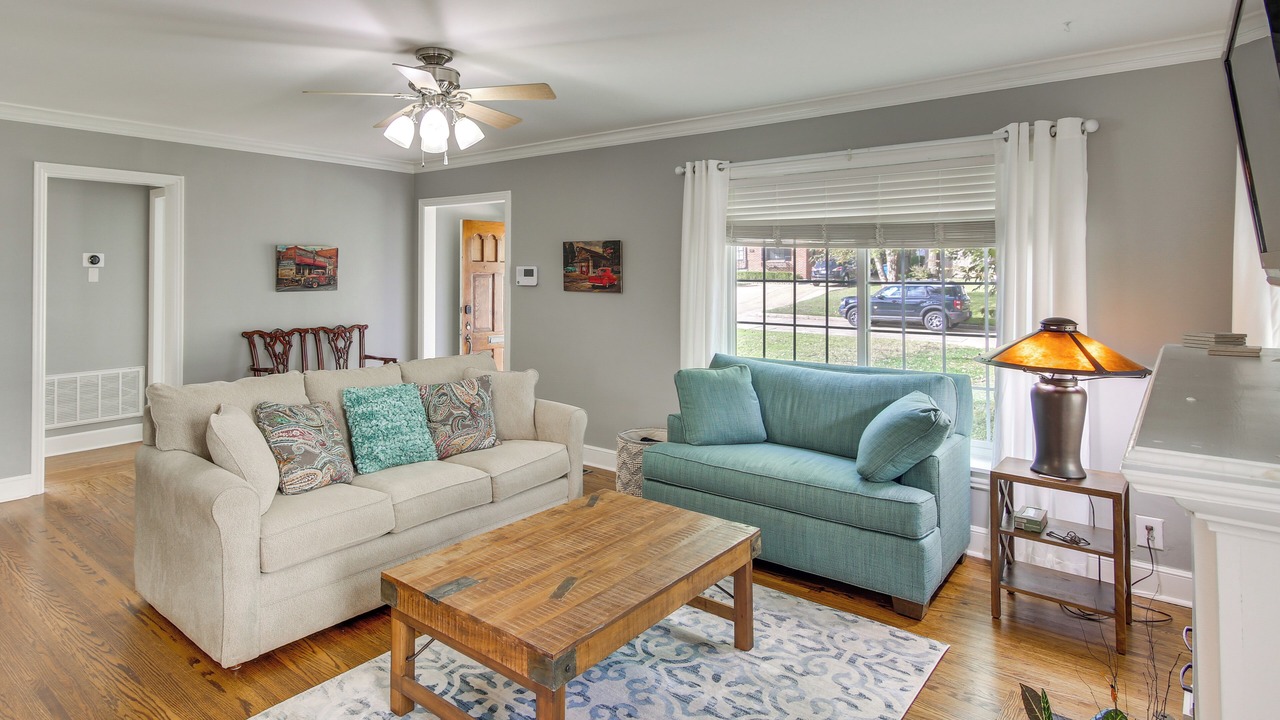Photo of Livingroom in Tulsa