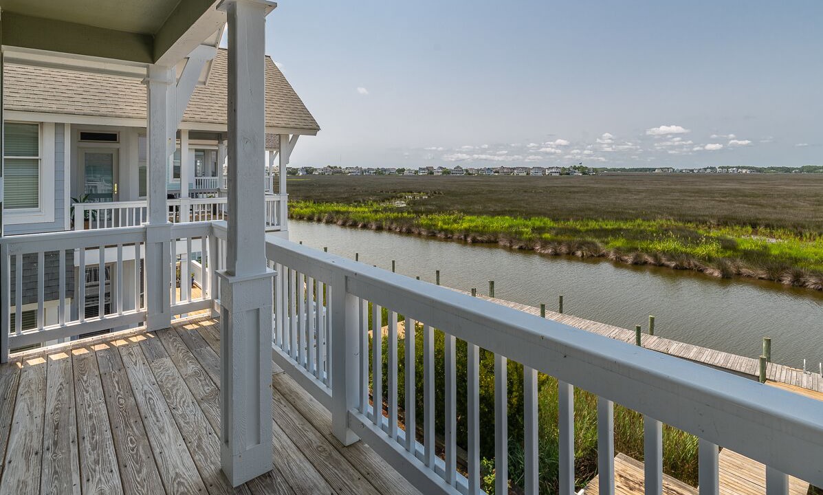 Photo of Patio Balcony in Manteo