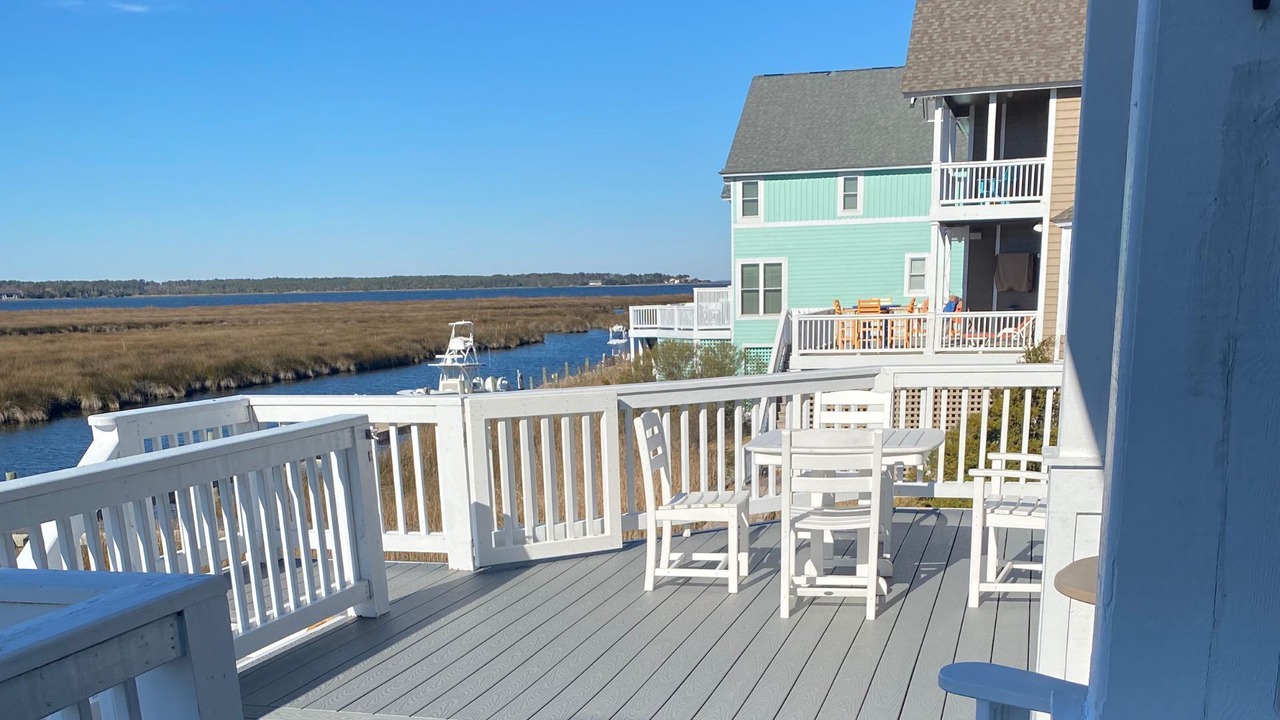 Photo of Patio Balcony in Manteo