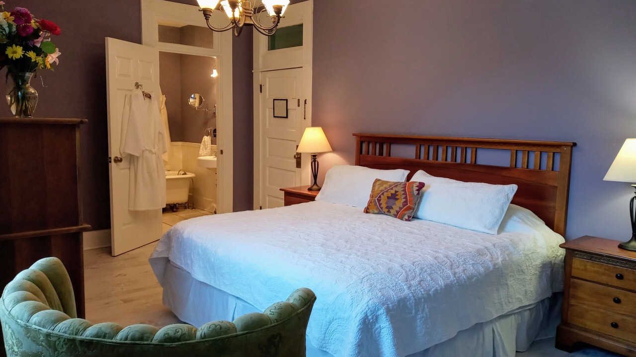 Photo of Bedroom in Cowan