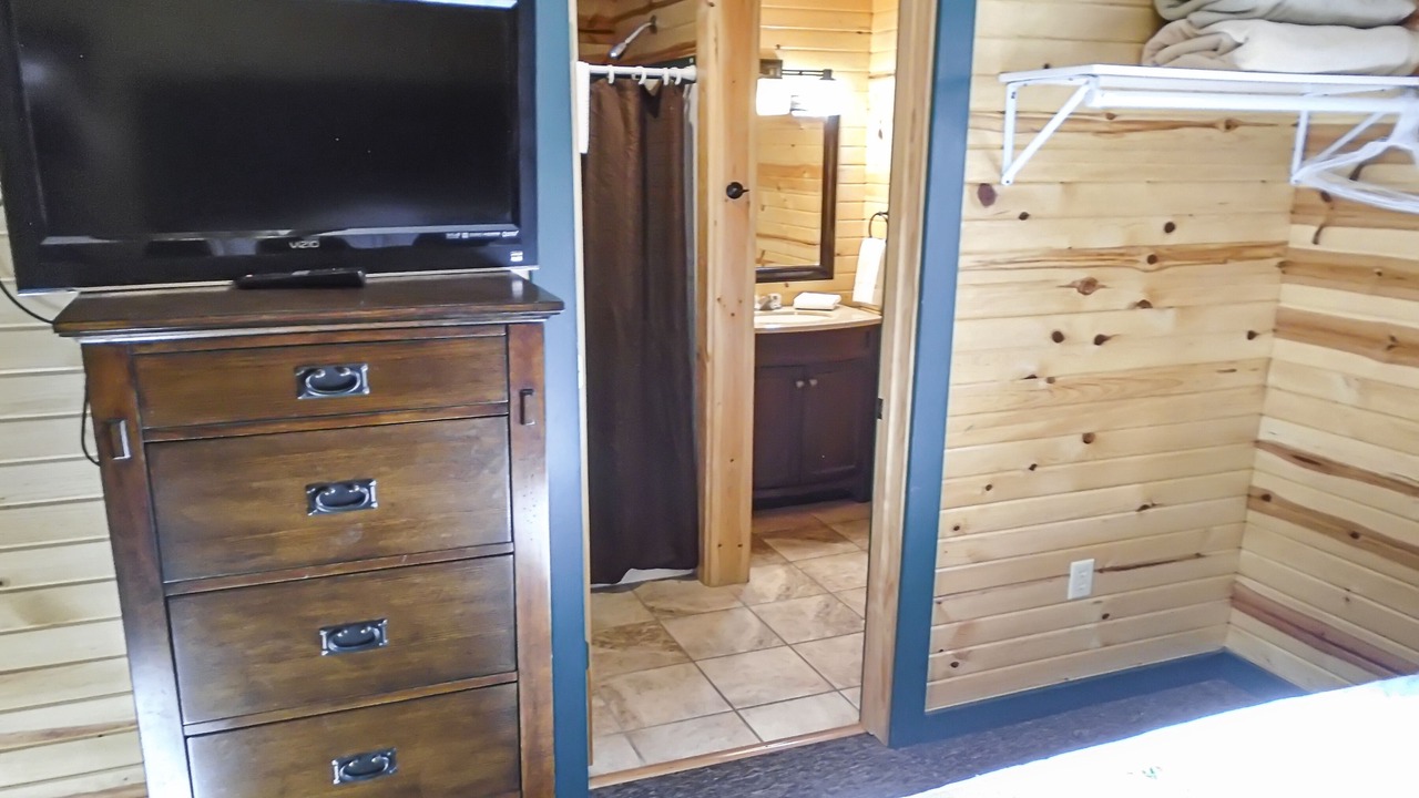 Photo of Bedroom in Branson
