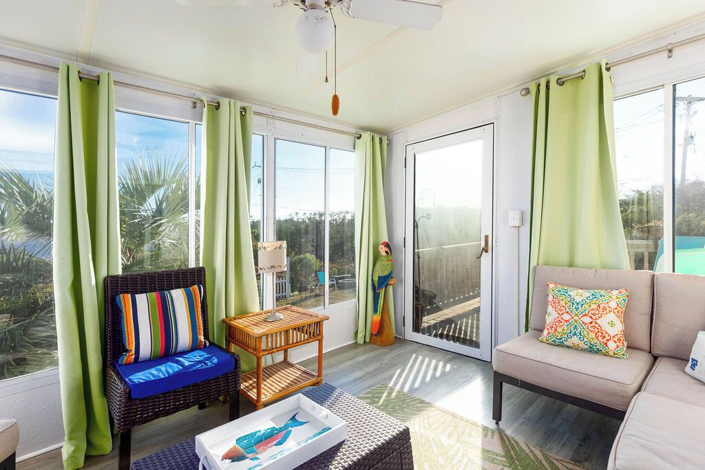 Photo of Livingroom in Carteret County