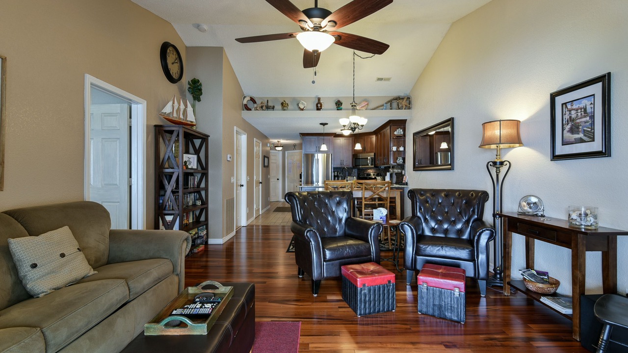 Photo of Bedroom in Hollister