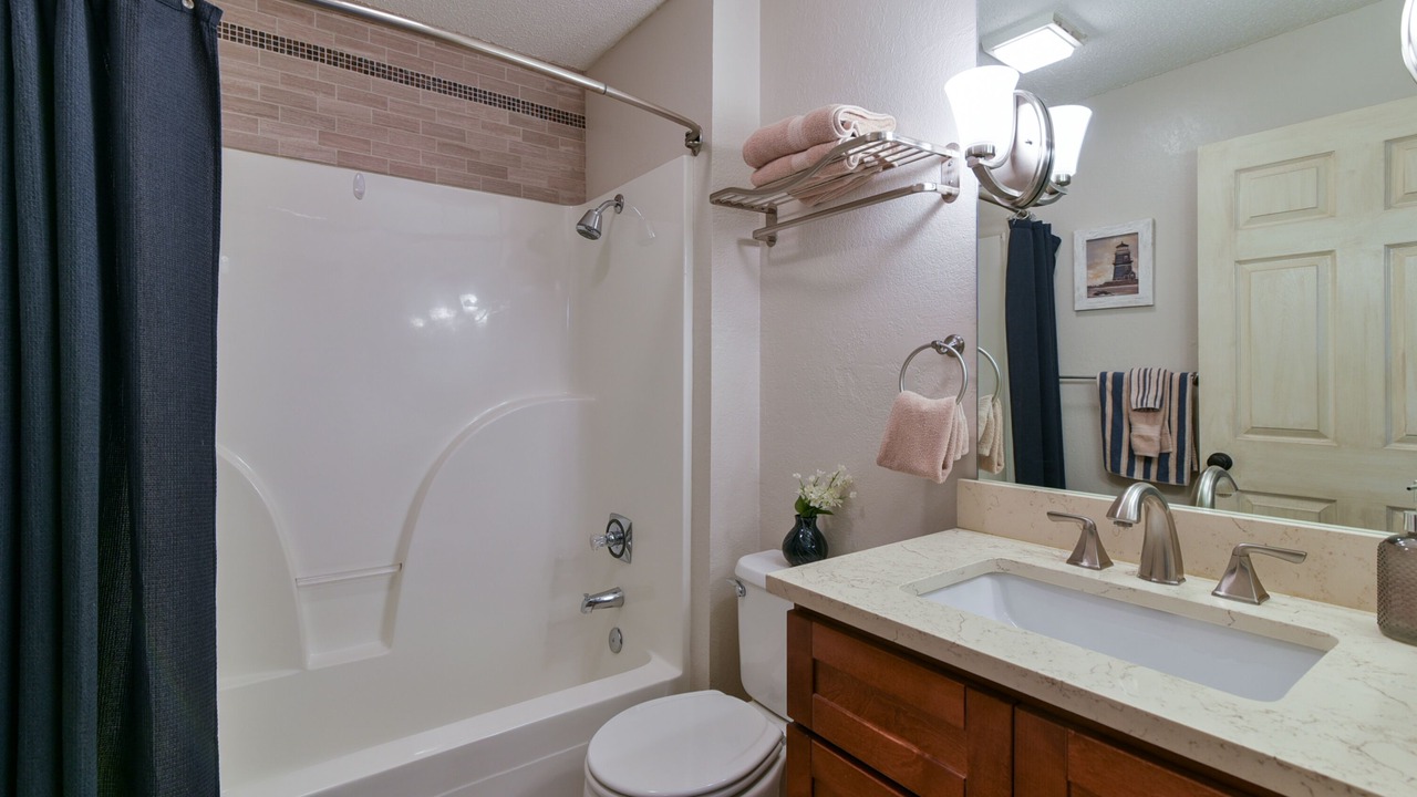 Photo of Bathroom in Hollister