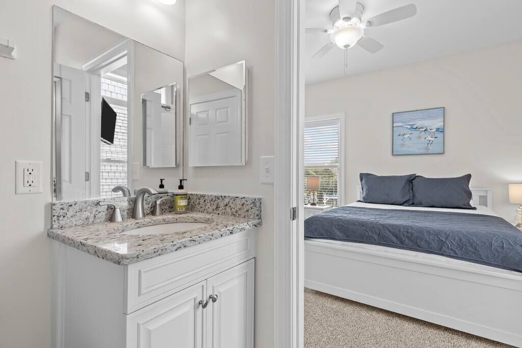 Photo of Bedroom in Atlantic Beach