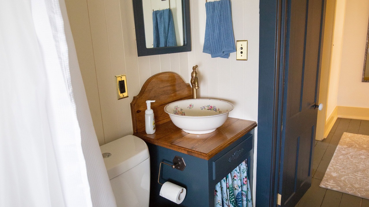 Photo of Bathroom in Hays