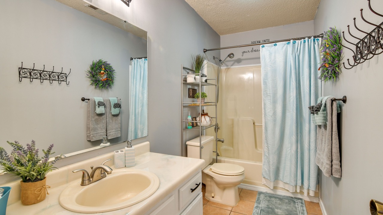 Photo of Bathroom in Notch Estates