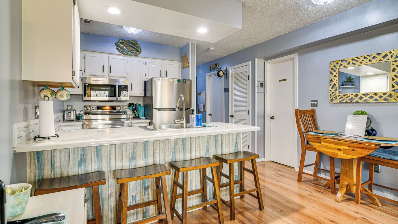 Photo of Others in Notch Estates