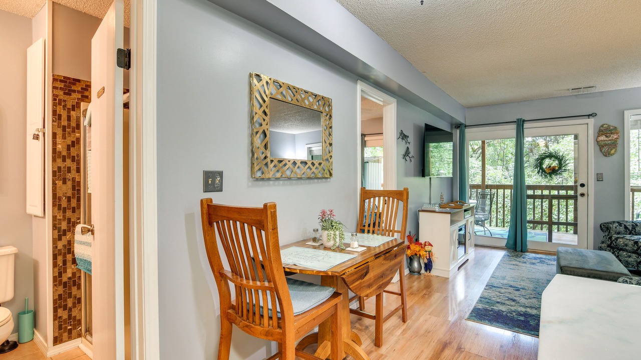 Photo of Others in Notch Estates