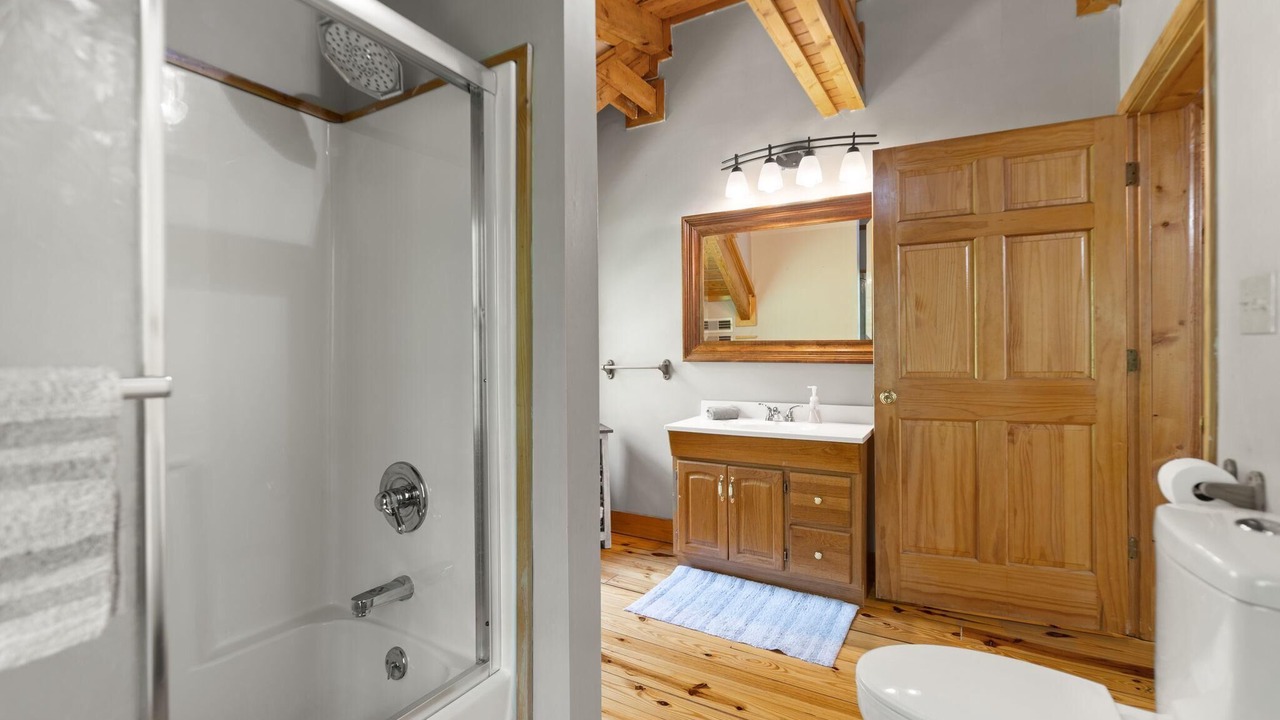 Photo of Bathroom in Stanton