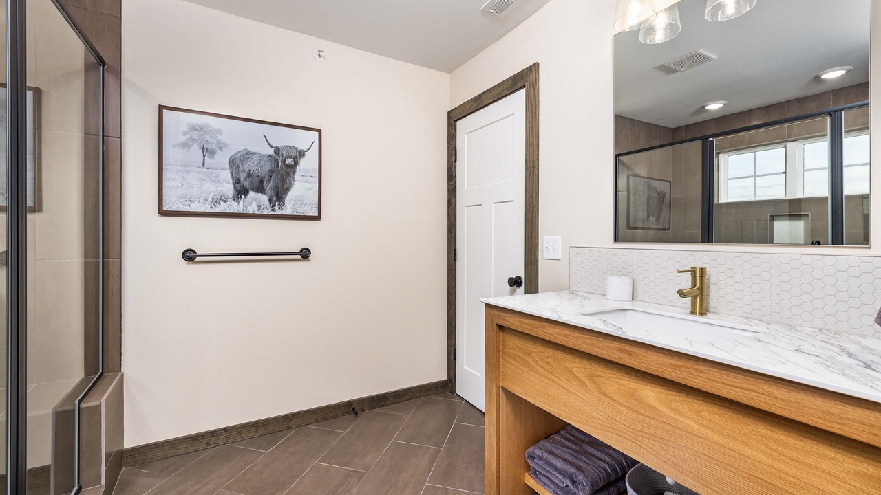 Photo of Bathroom in Kimberling City