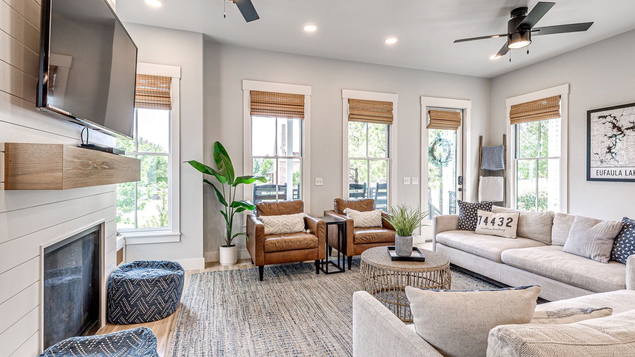 Photo of Livingroom in Eufaula