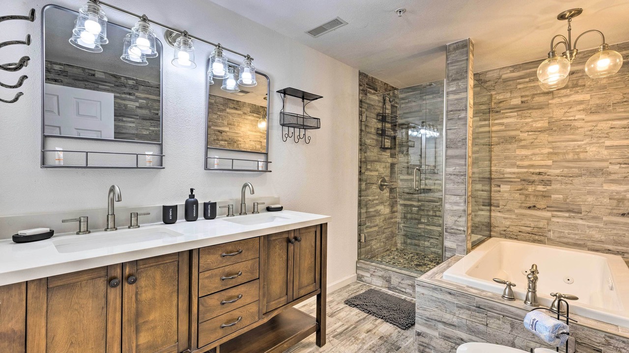 Photo of Bathroom in Branson