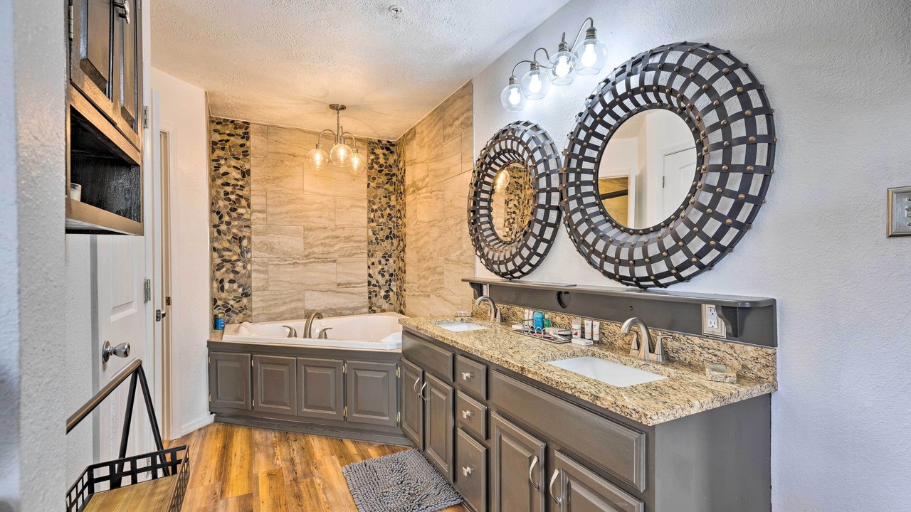 Photo of Bathroom in Branson