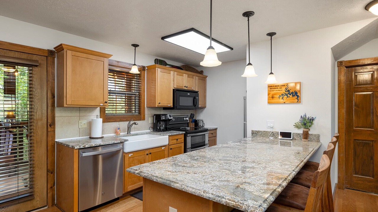 Photo of Kitchen in Reeds Spring