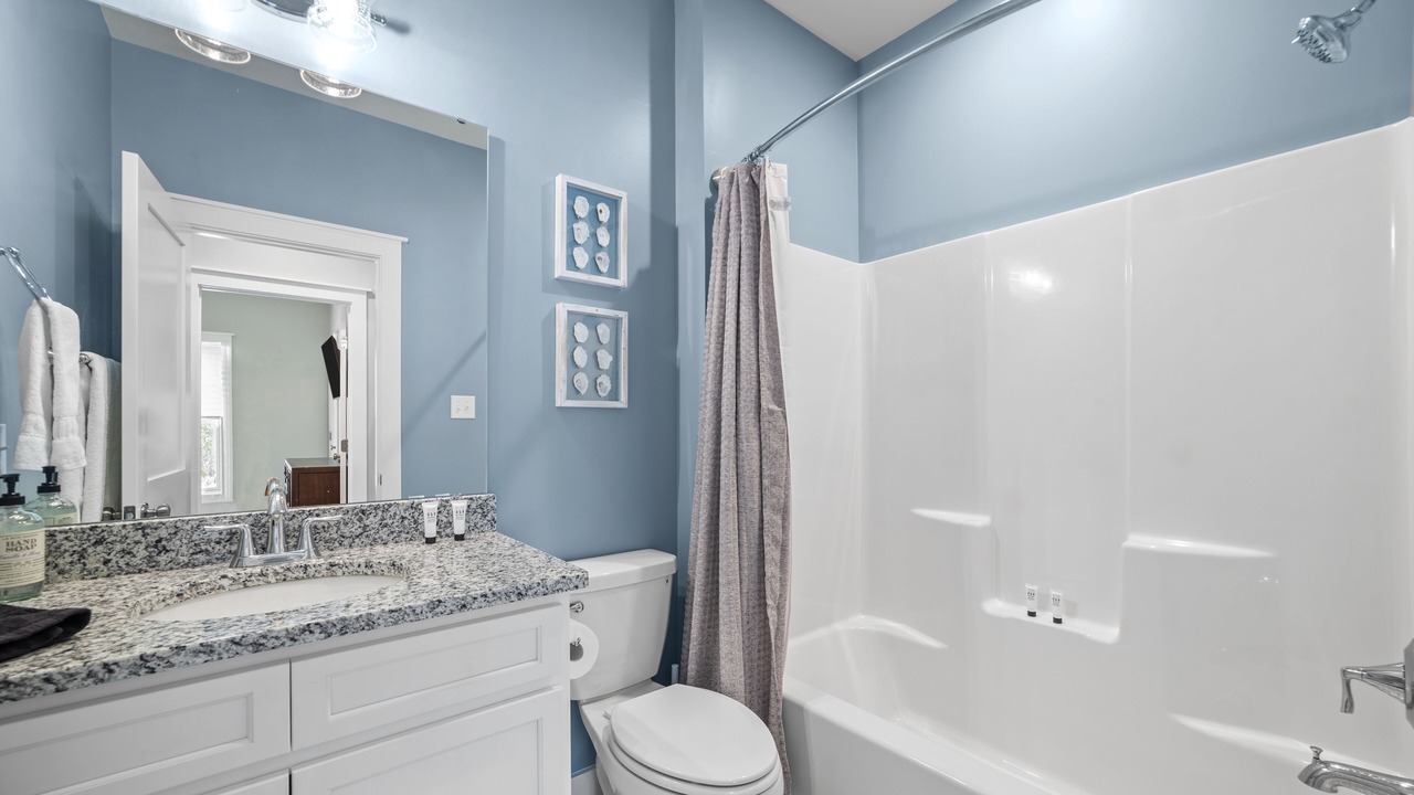 Photo of Bathroom in Oriental