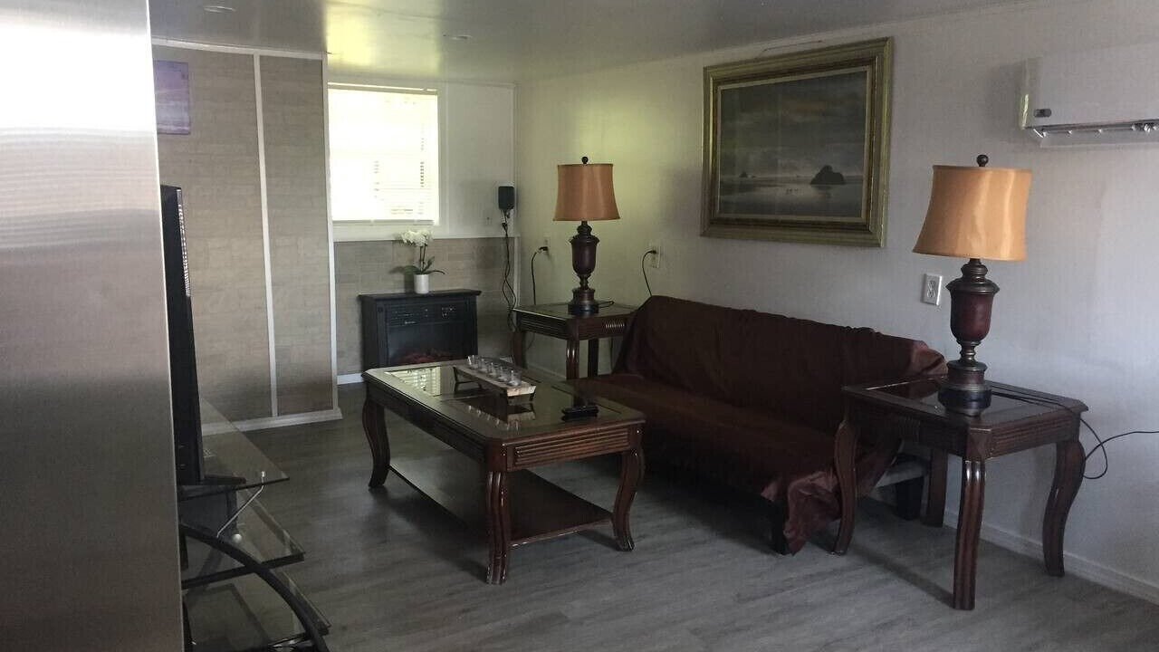 Photo of Livingroom in East Ridge