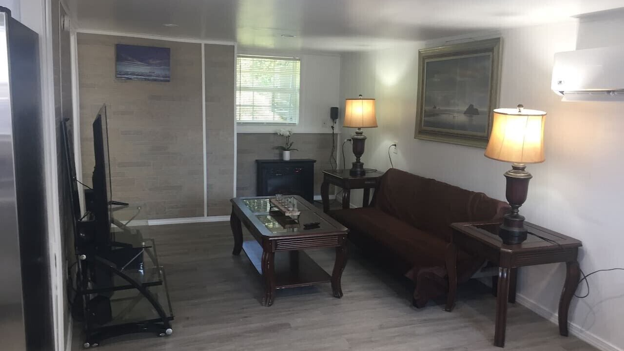 Photo of Livingroom in East Ridge