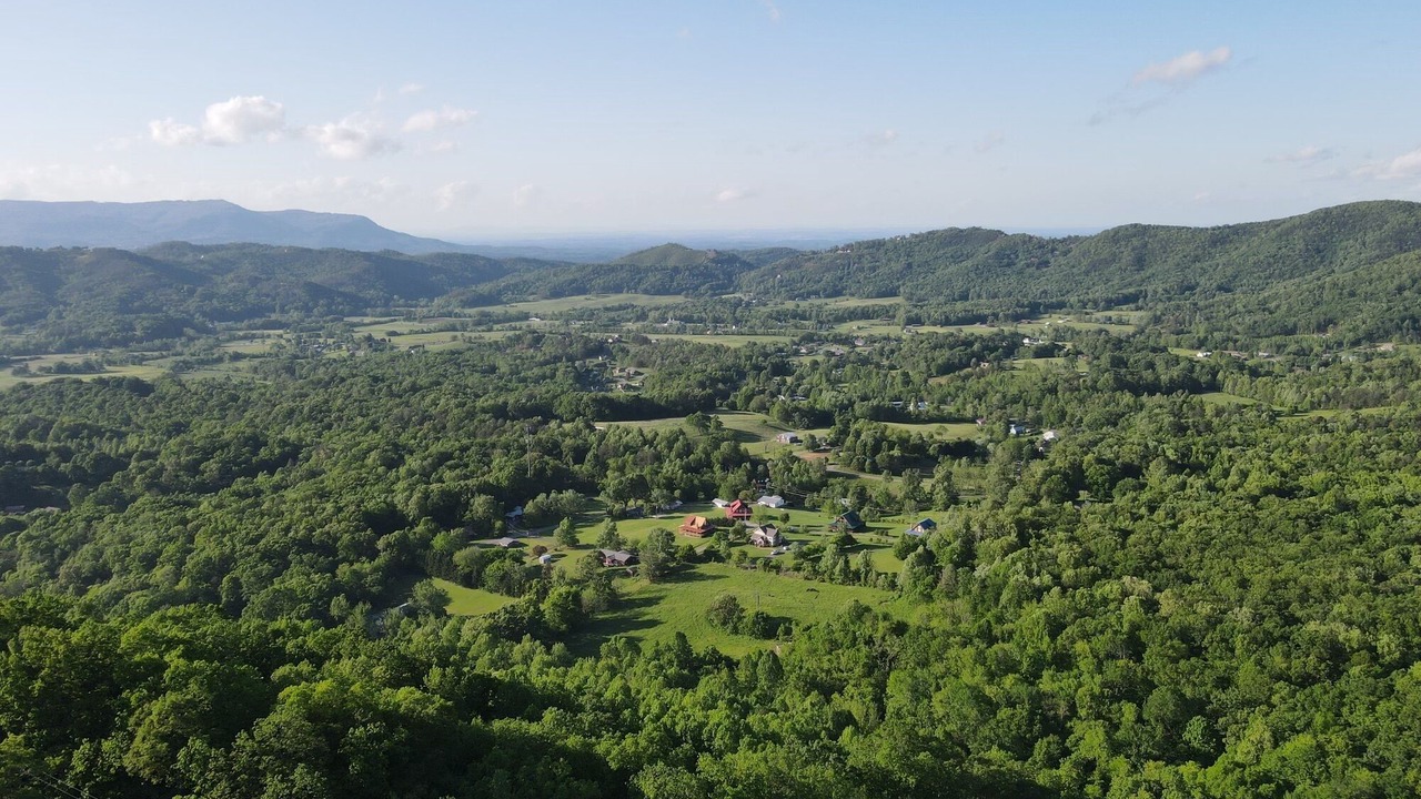 Photo of Others in Smoky Mountains