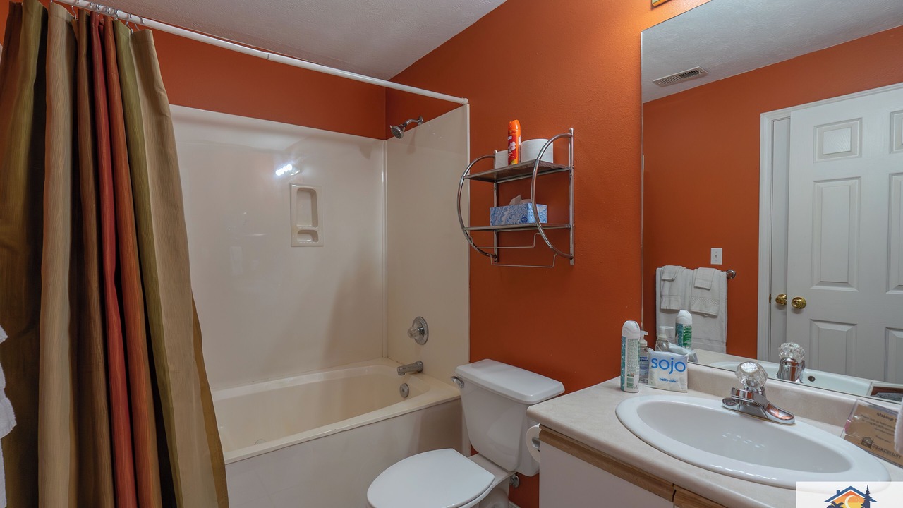 Photo of Bathroom in Branson