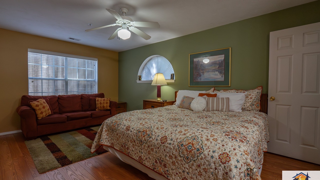 Photo of Bedroom in Branson
