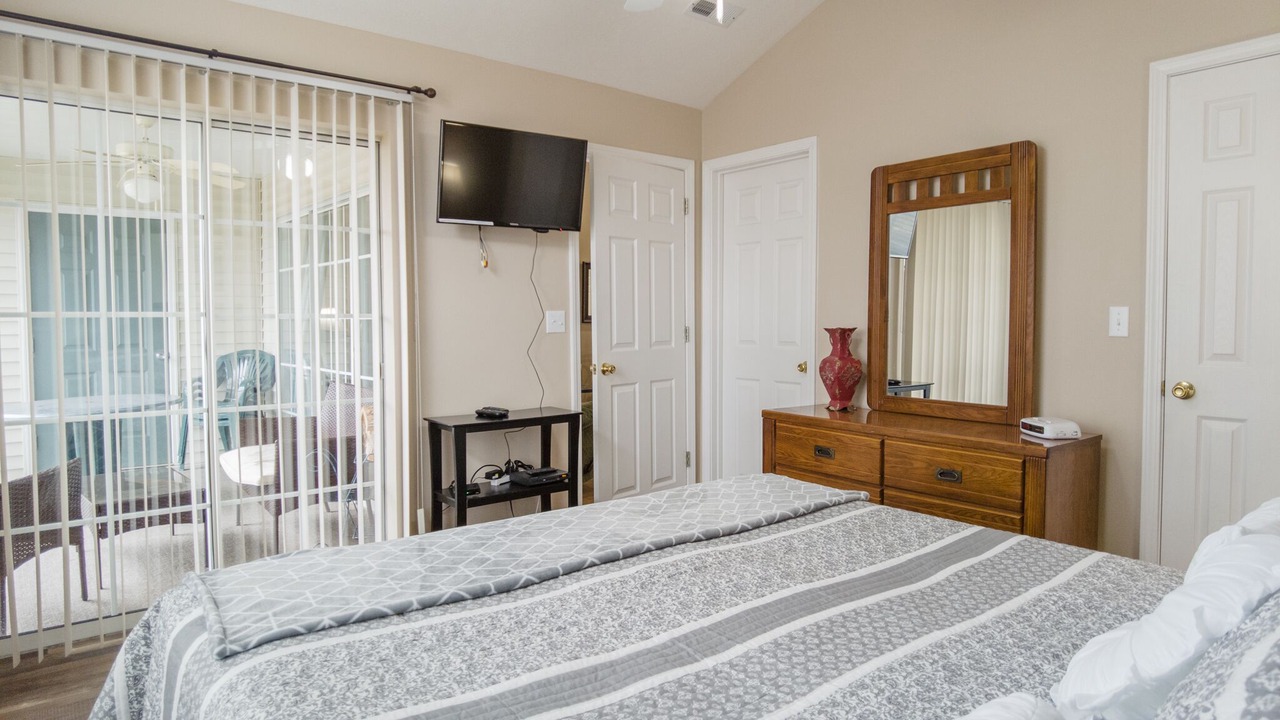 Photo of Bedroom in Branson