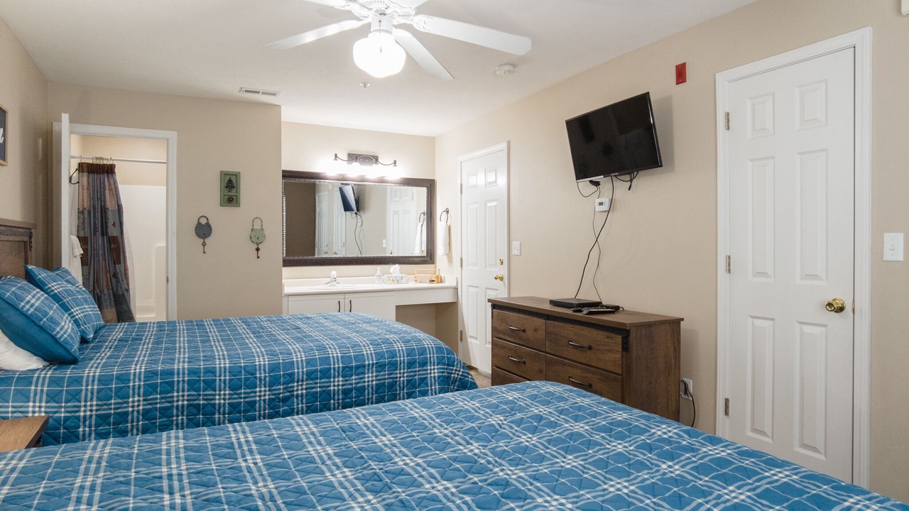 Photo of Bedroom in Branson