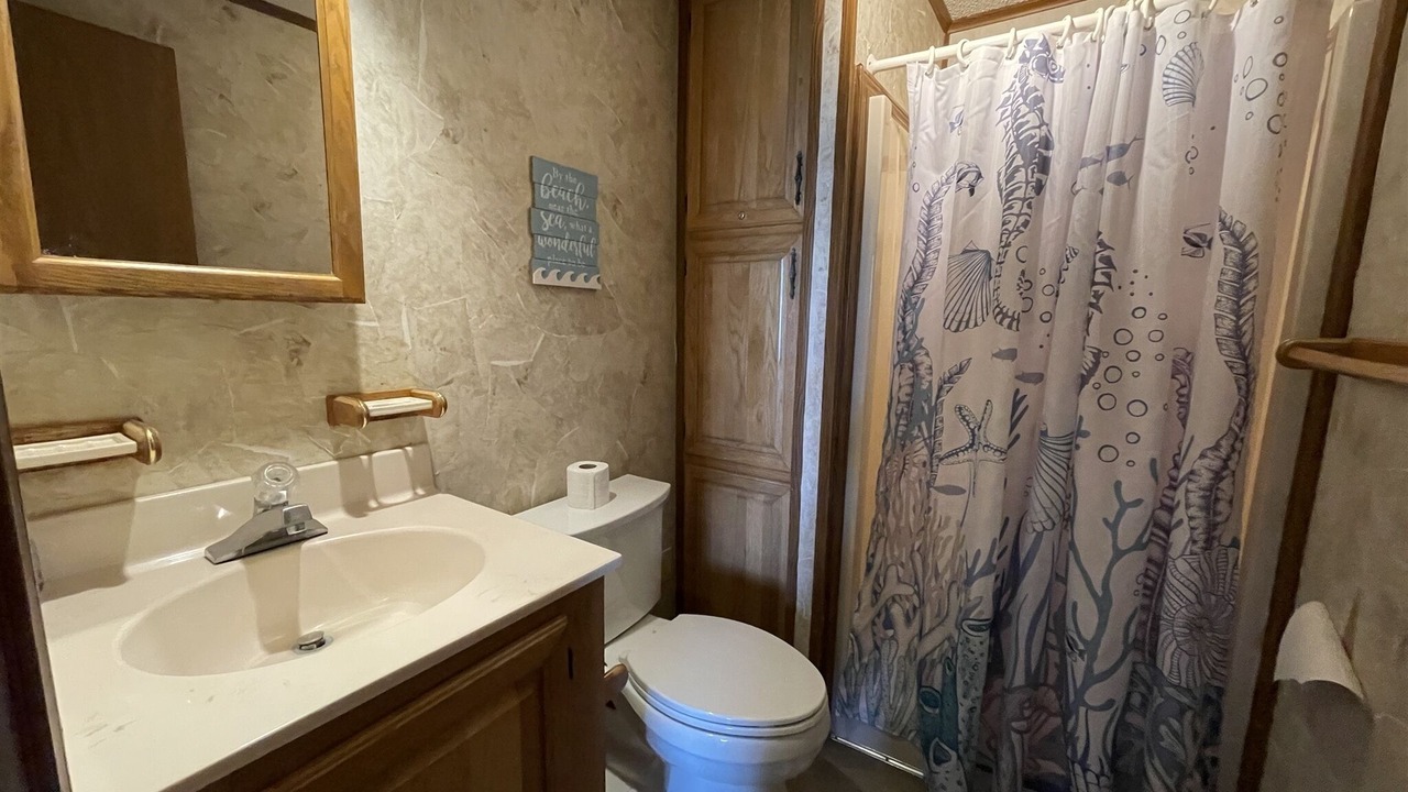 Photo of Bathroom in Hatteras