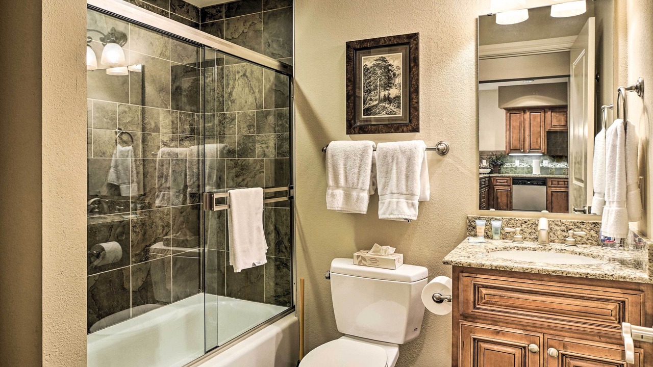 Photo of Bathroom in Branson