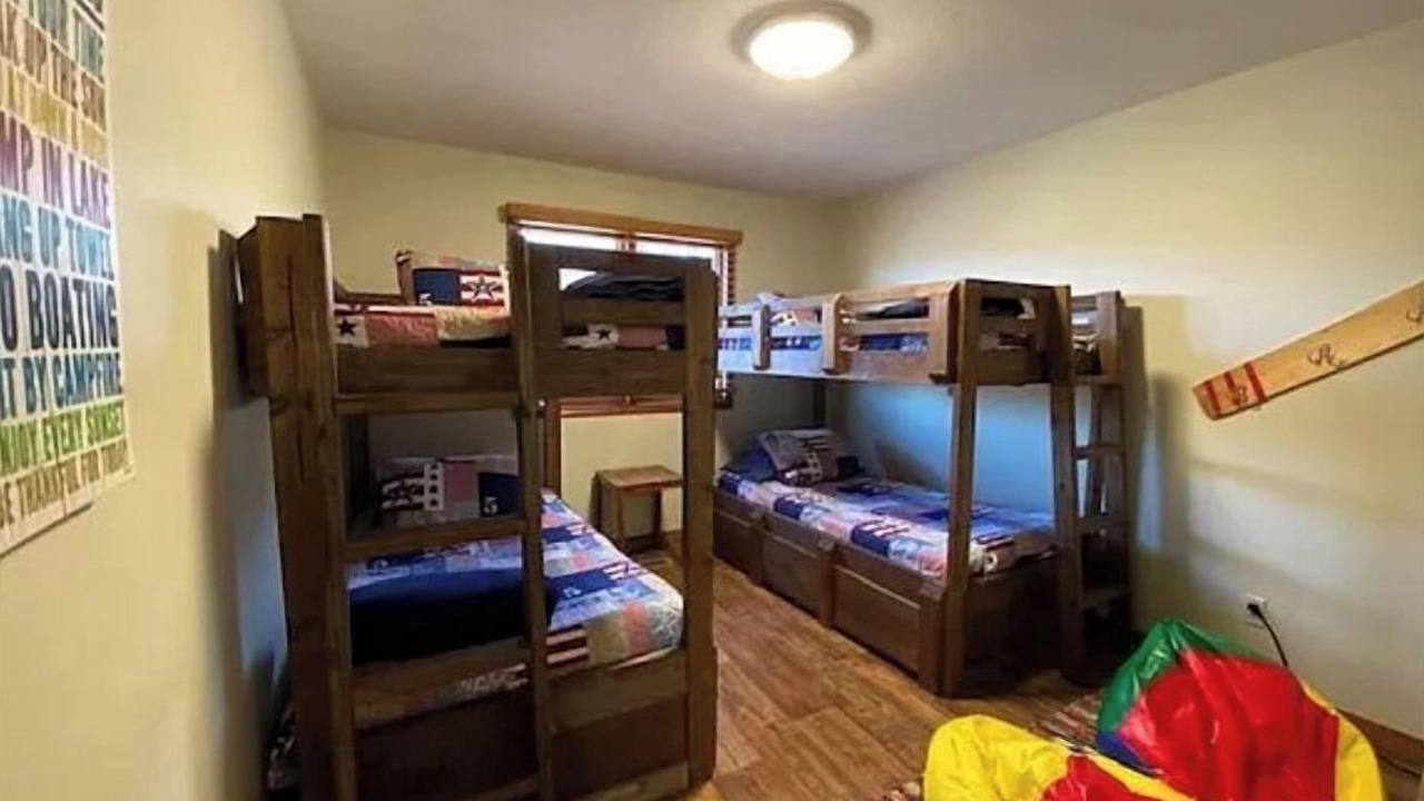 Photo of Bedroom in Shell Knob