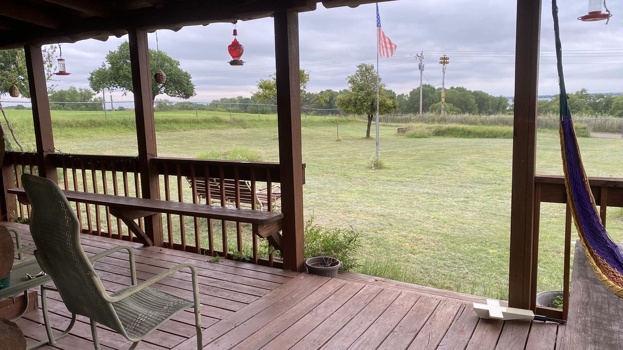 Photo of Patio Balcony in Custer County