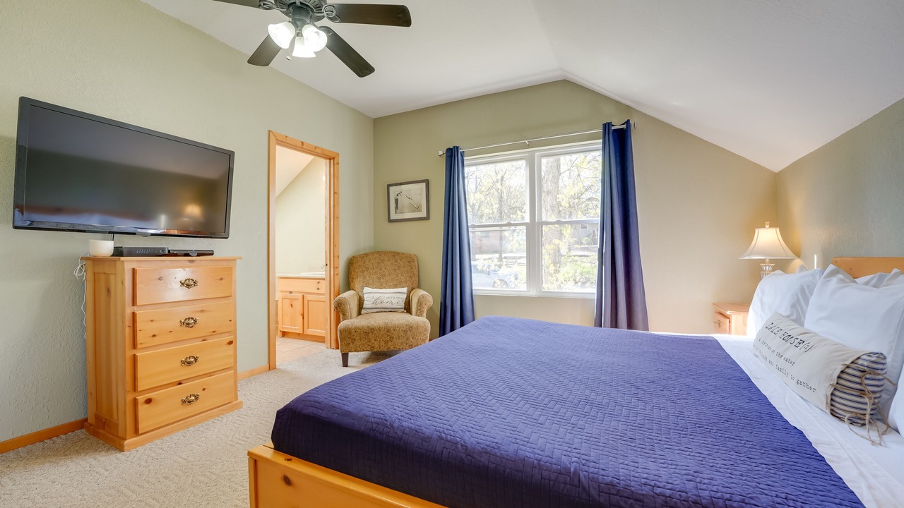 Photo of Bedroom in Kimberling City