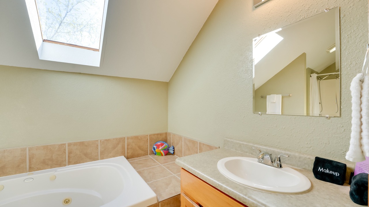 Photo of Bathroom in Kimberling City