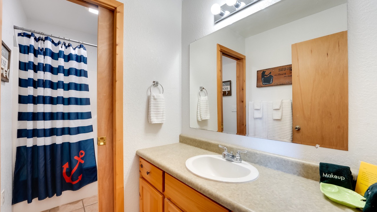 Photo of Bathroom in Kimberling City