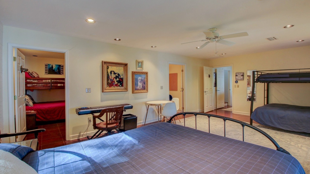 Photo of Bedroom in Quitman