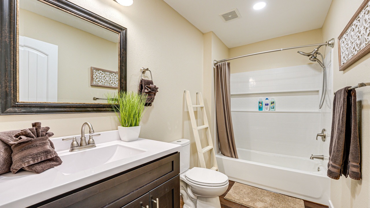 Photo of Bathroom in Blue Eye