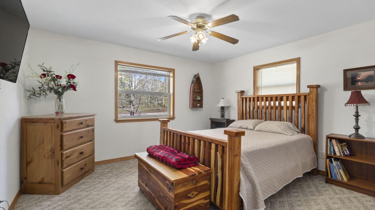 Photo of Bedroom in Shell Knob