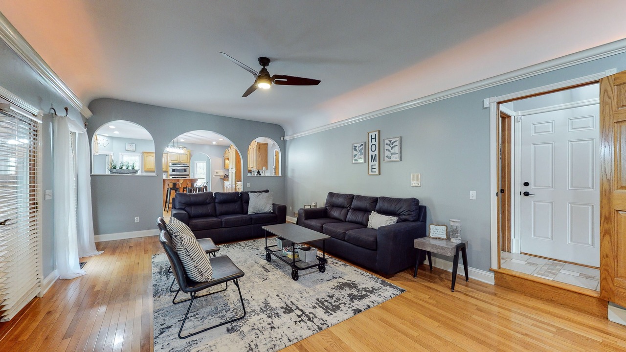 Photo of Livingroom in Blaine