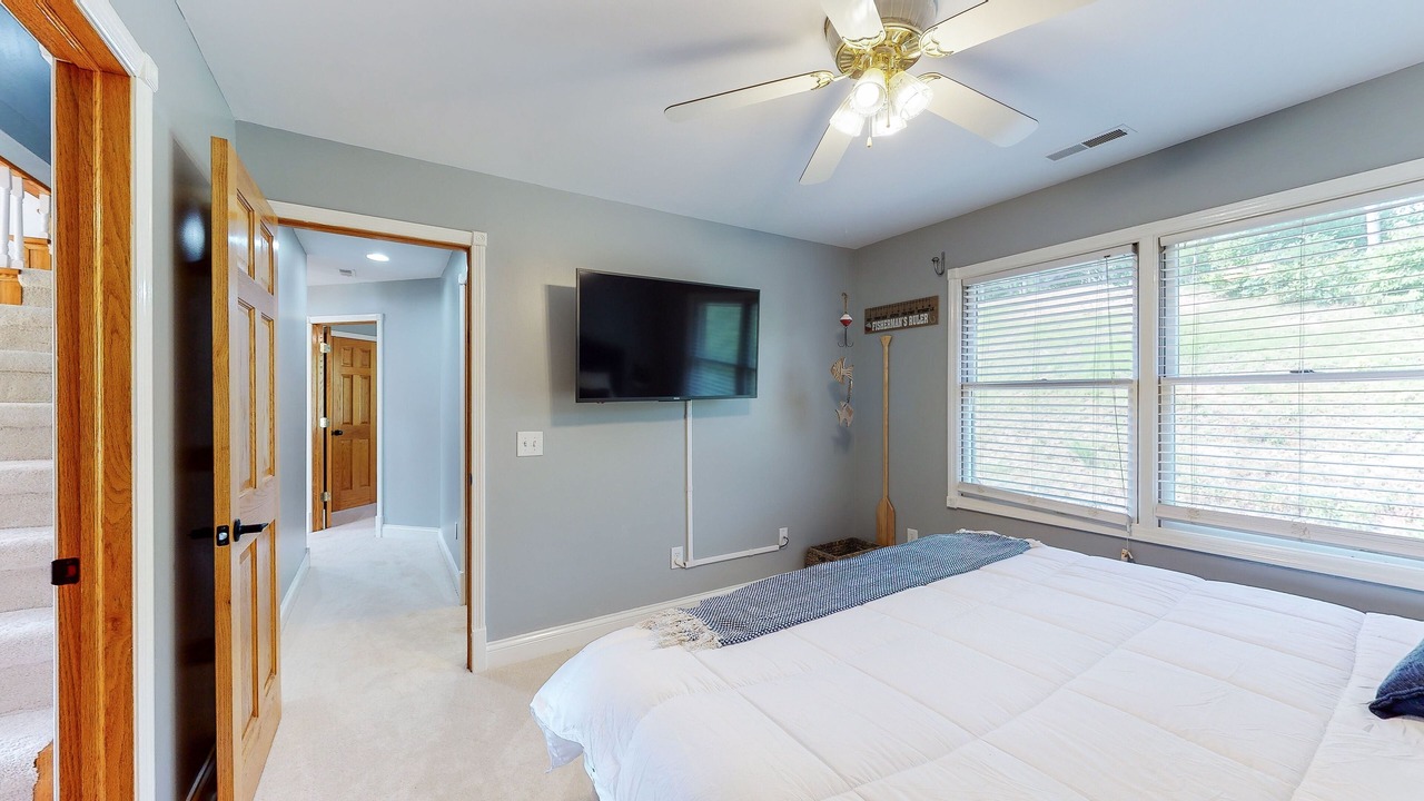 Photo of Bedroom in Blaine