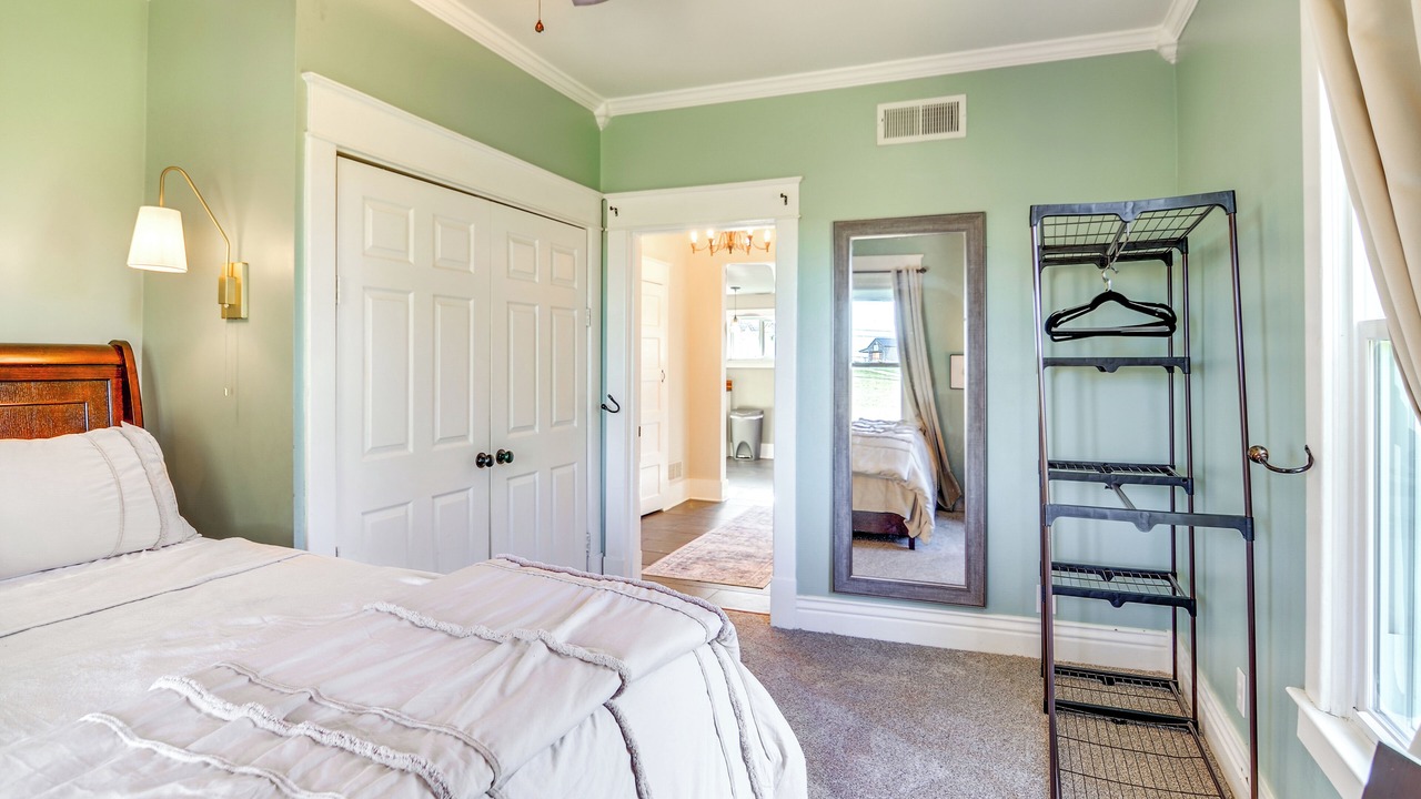 Photo of Bedroom in Wilmore