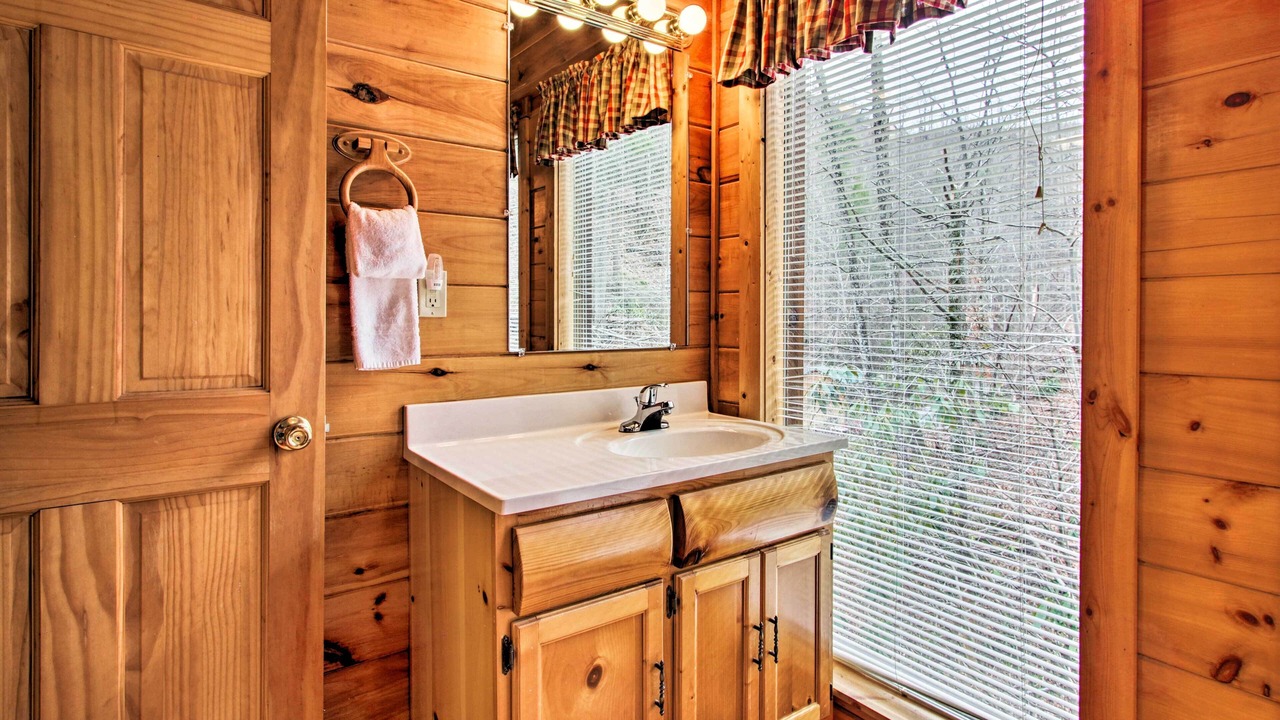 Photo of Bathroom in Gatlinburg