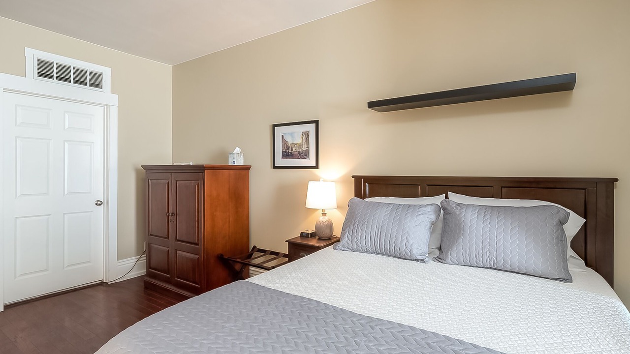Photo of Bedroom in Frankfort