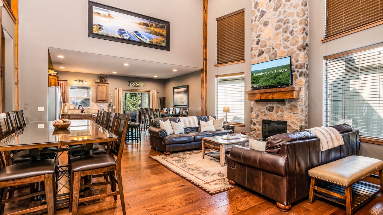 Photo of Livingroom in Hollister