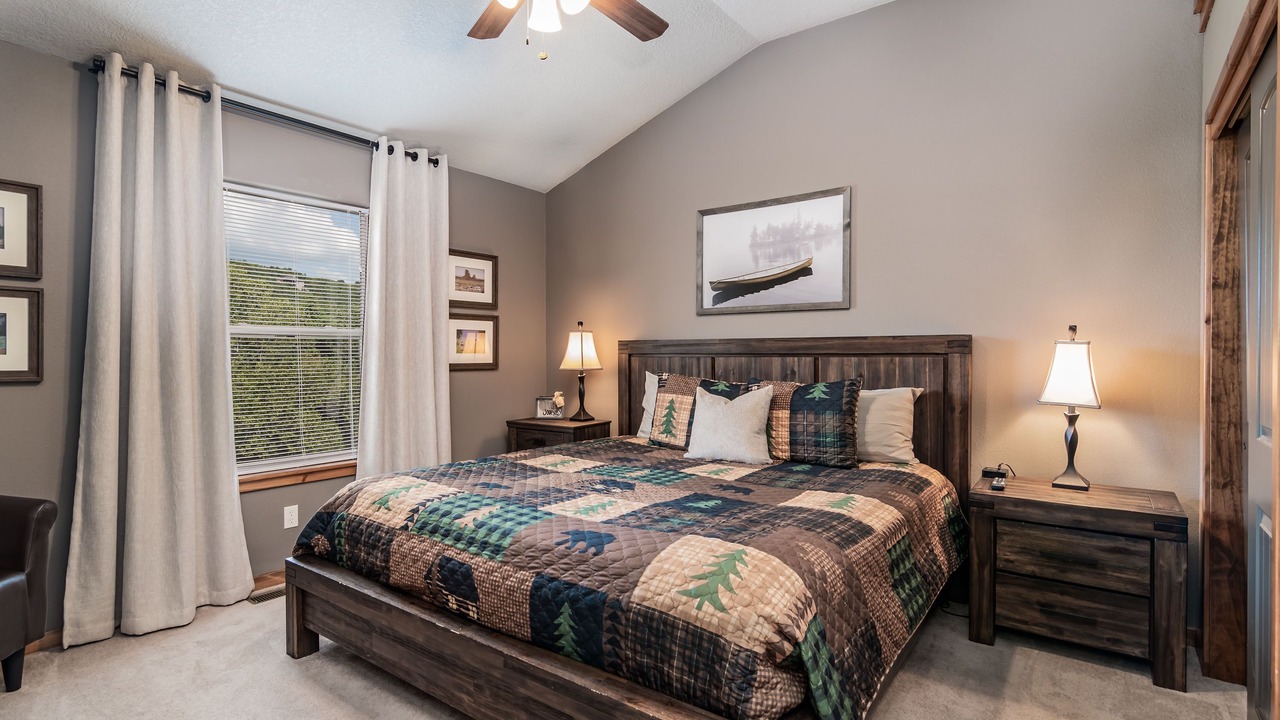 Photo of Bedroom in Hollister