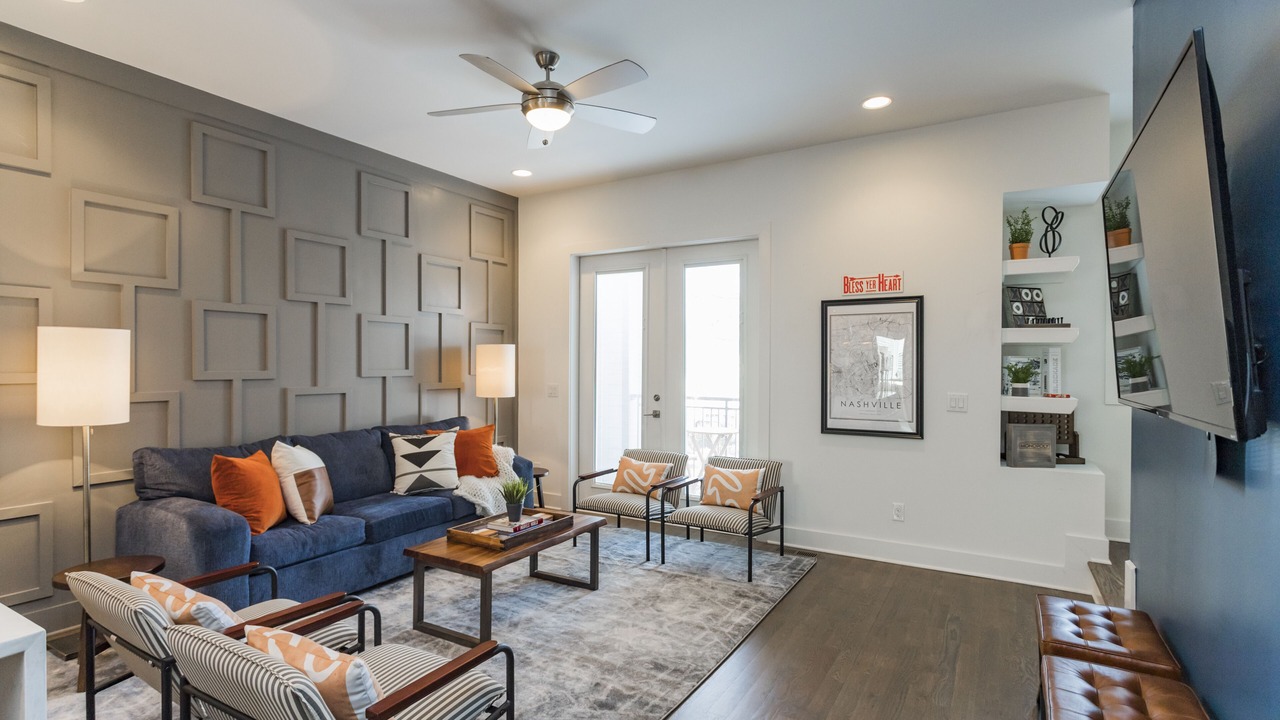 Photo of Livingroom in Hadley - Washington