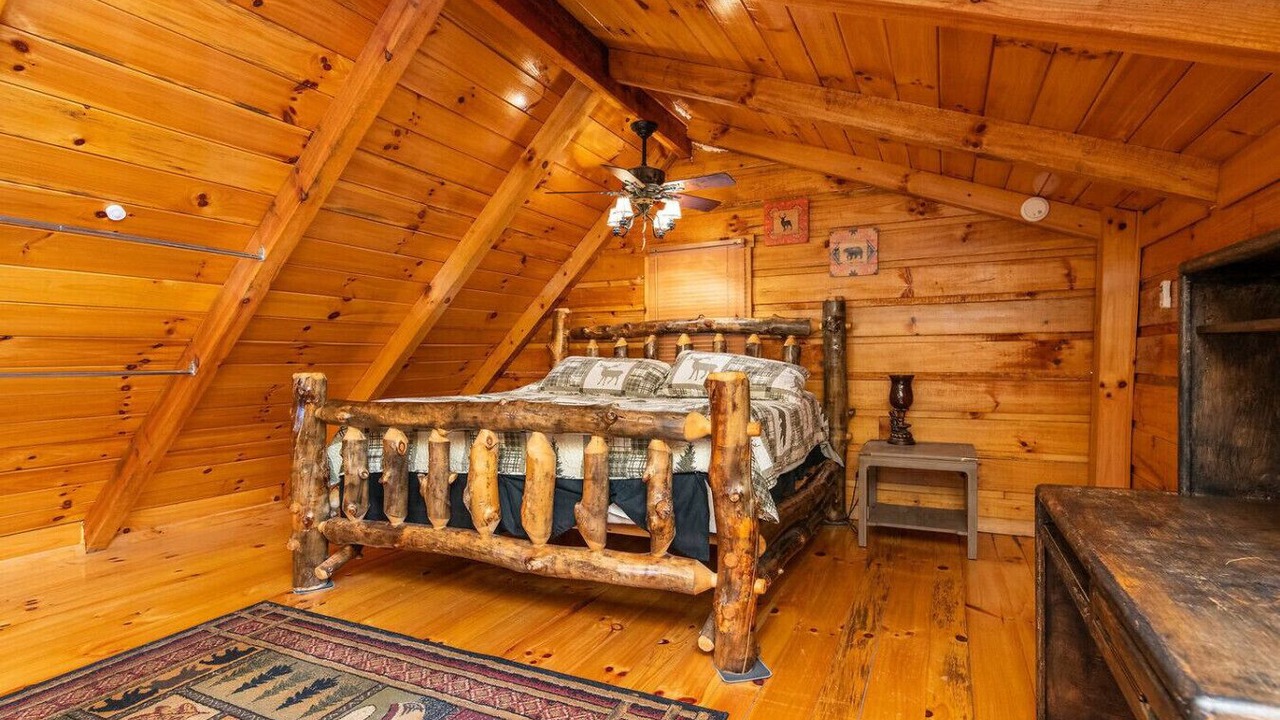 Photo of Bedroom in Campton