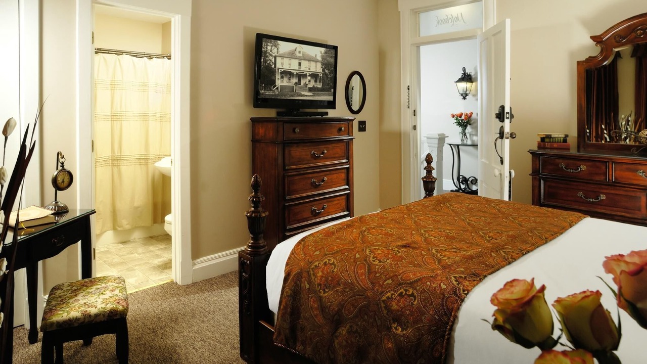 Photo of Bedroom in Downtown Branson