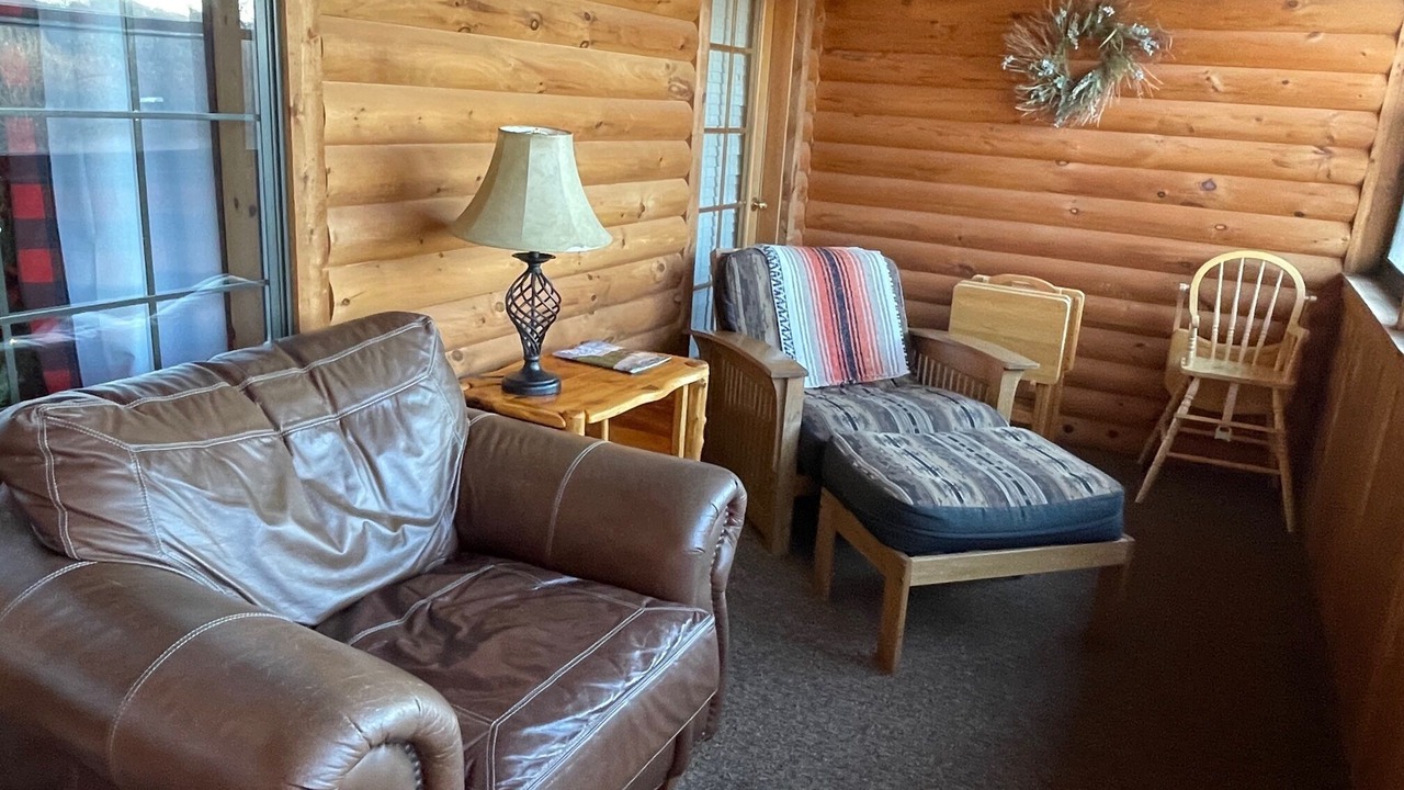 Photo of Livingroom in Notch Estates