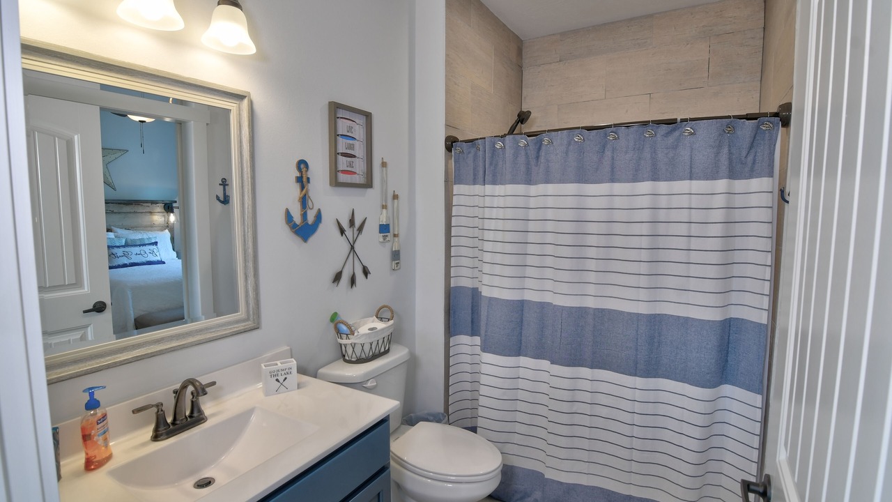 Photo of Bathroom in Lampe