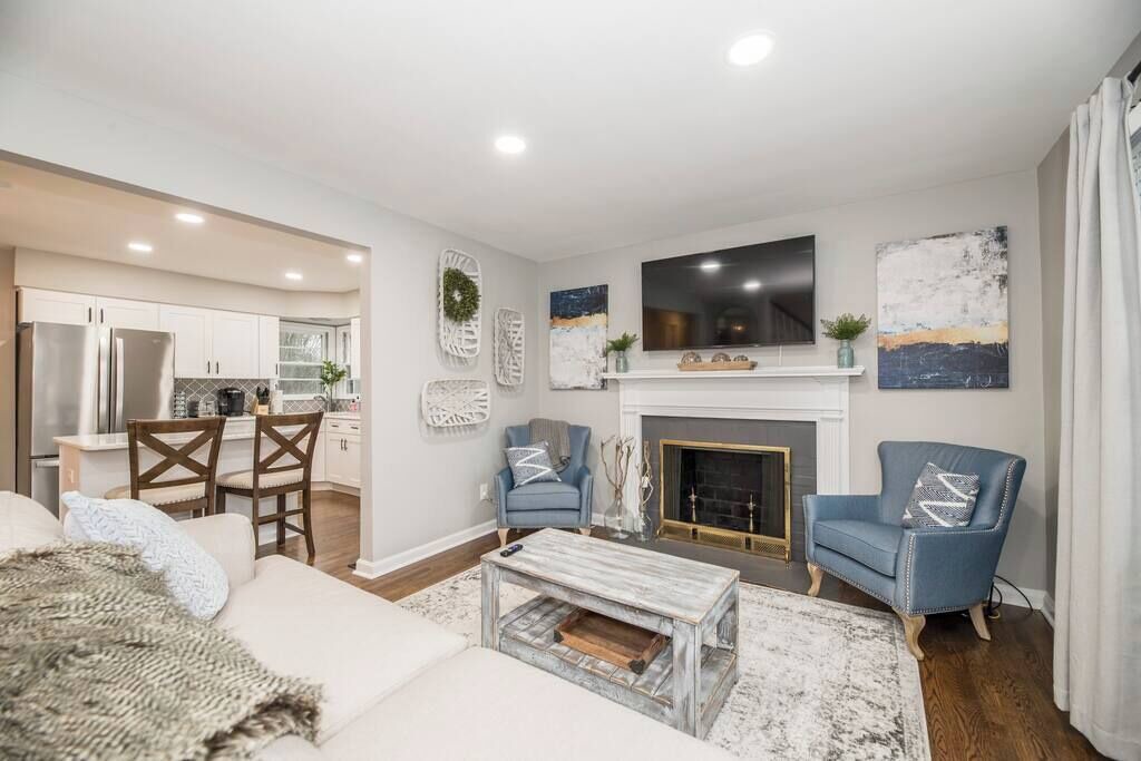 Photo of Livingroom in Lexington